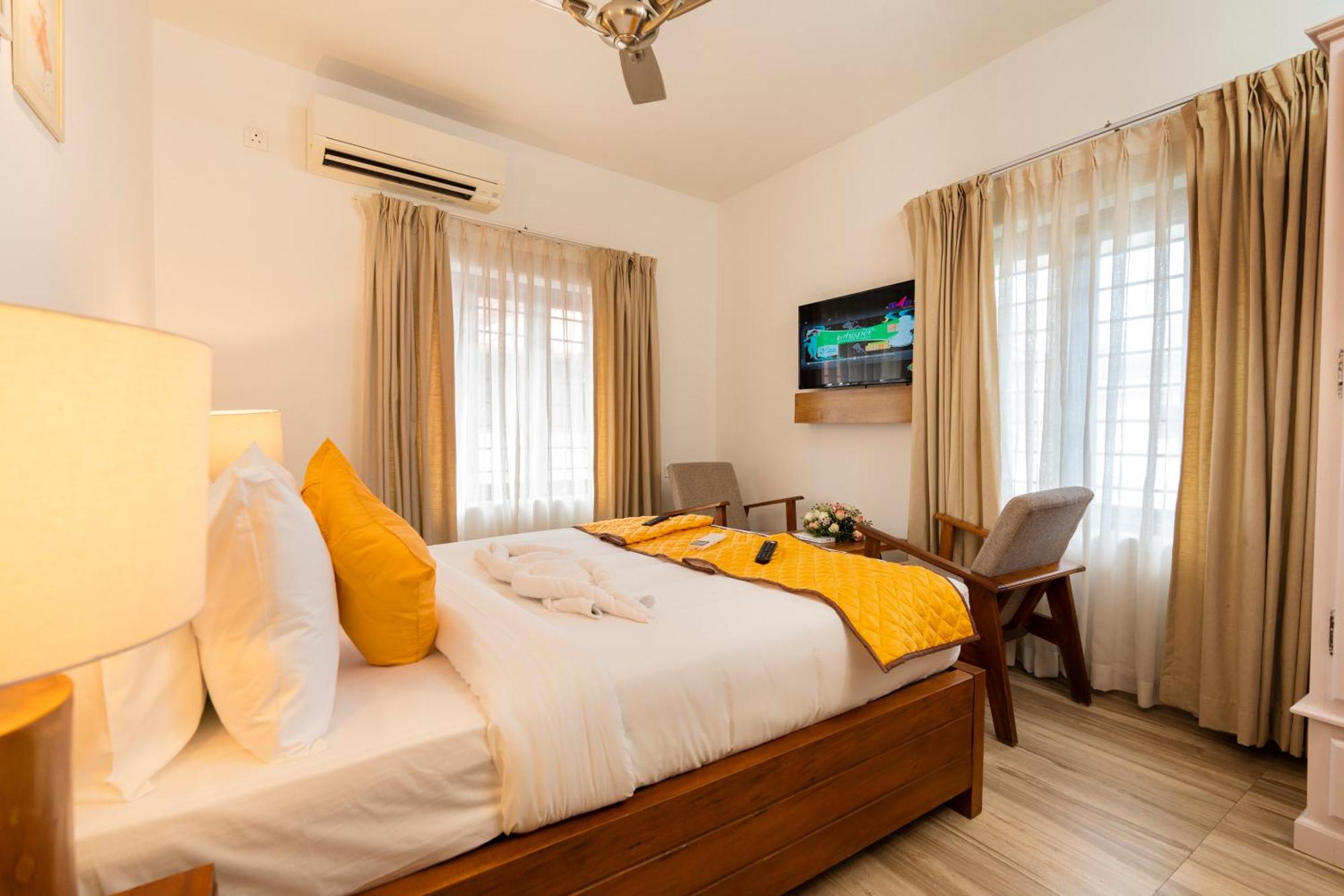 Solo Inn By Hawk Hospitality Коччи Экстерьер фото